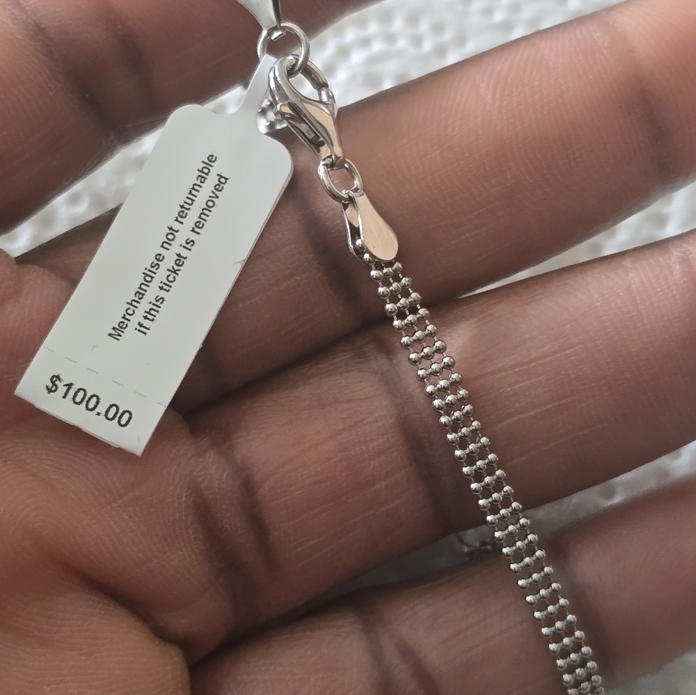$100 Macy's Women Elegant Silver Hand Bracelet New Party - Picture 4 of 13